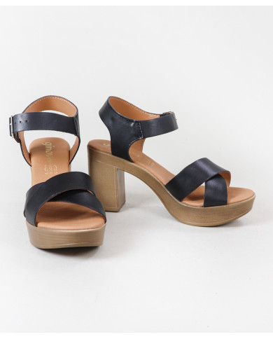 Sandalias de mujeres Ginova Compensado