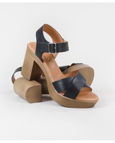 Sandalias de mujeres Ginova Compensado