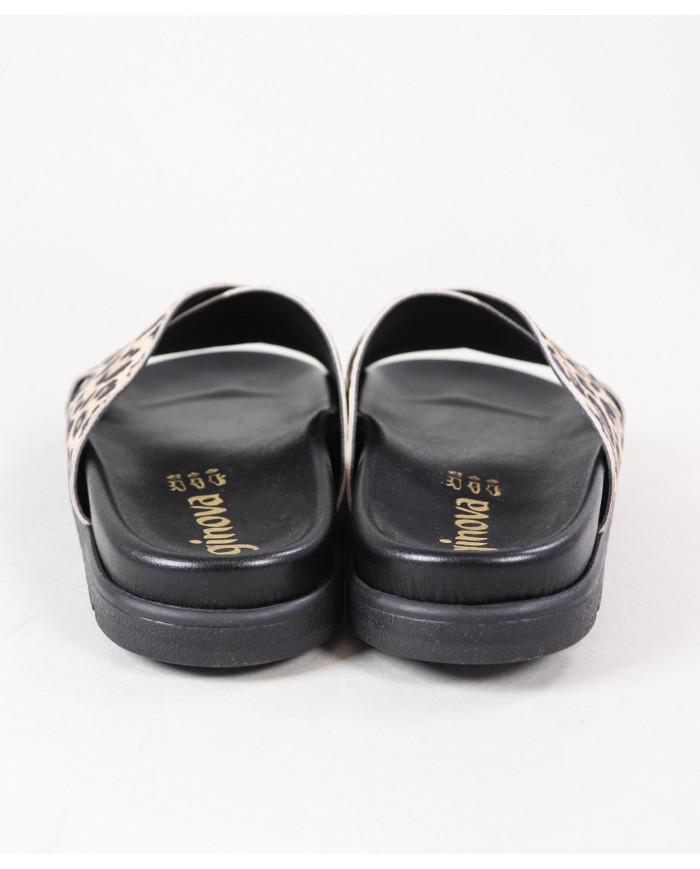 Women's Slippers with Rubber Sole