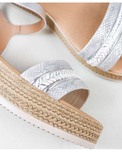 Sandalias de mujeres con decoración de rayas