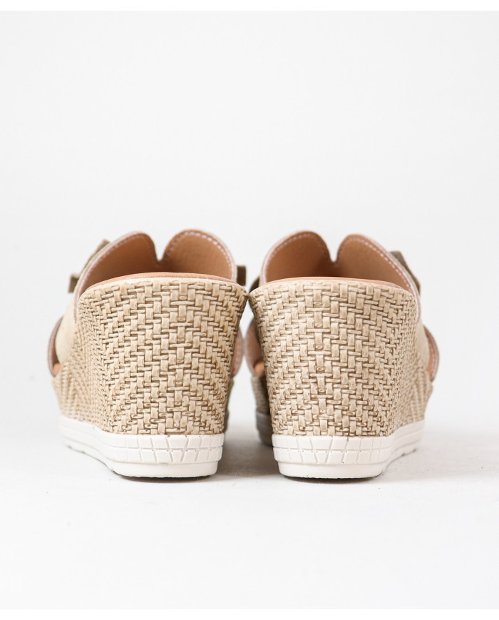 Wedge Woman Slippers with Lace Decorative