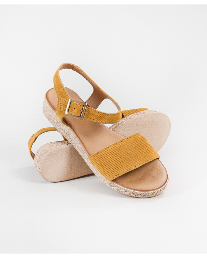 Sandalias femeninas compensadas con tira de agarre