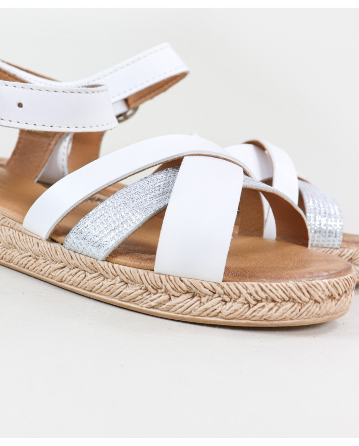 Sandalias femeninas compensadas con tira de agarre