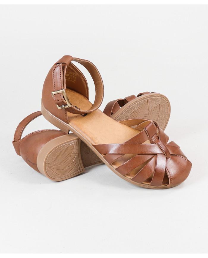 Ginova Women's Sandals with Strips on the Front