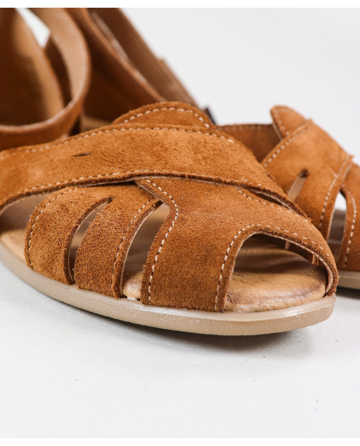 Sandalias de mujeres Ginova con rayas en el frente