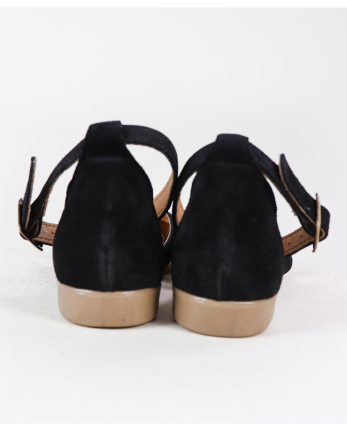 Sandalias de mujeres Ginova con rayas en el frente