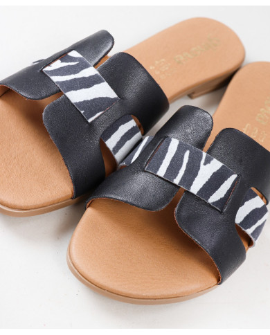 Ginova Women's Slippers with Strip Decorated