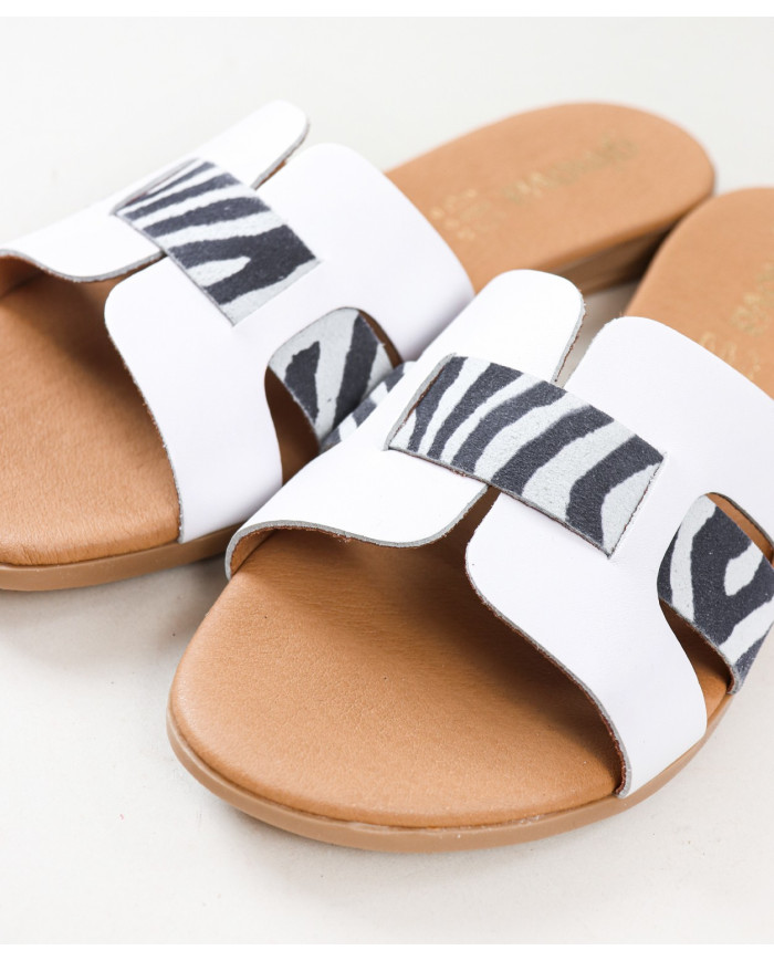 Ginova Women's Slippers with Strip Decorated