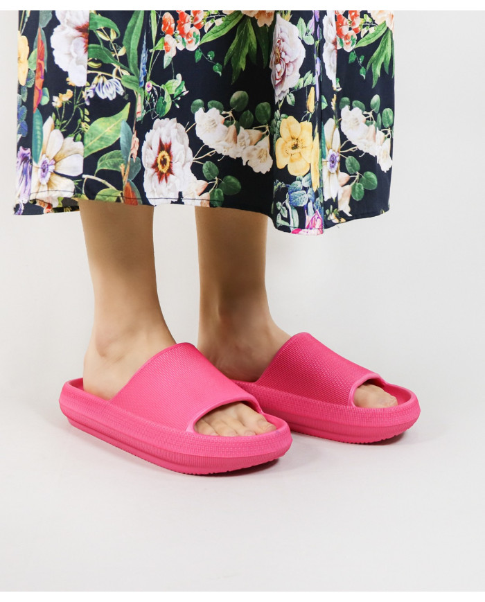 Fuxia DeFonseca Women's Slippers