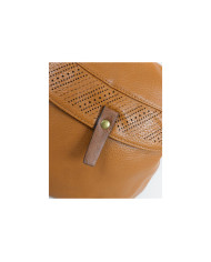 Mochila de Mulher com Detalhe Perfurado