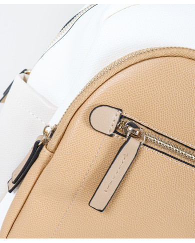 Mochila de Mulher com Bolso na Frente