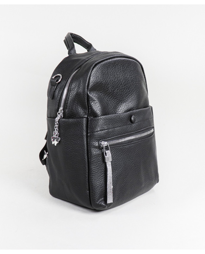 Mochila de mujeres en frente