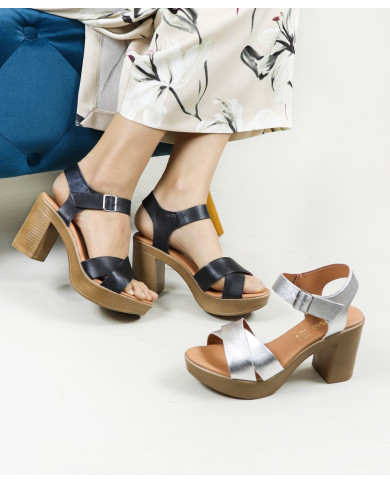 Sandalias de mujeres Ginova Compensado