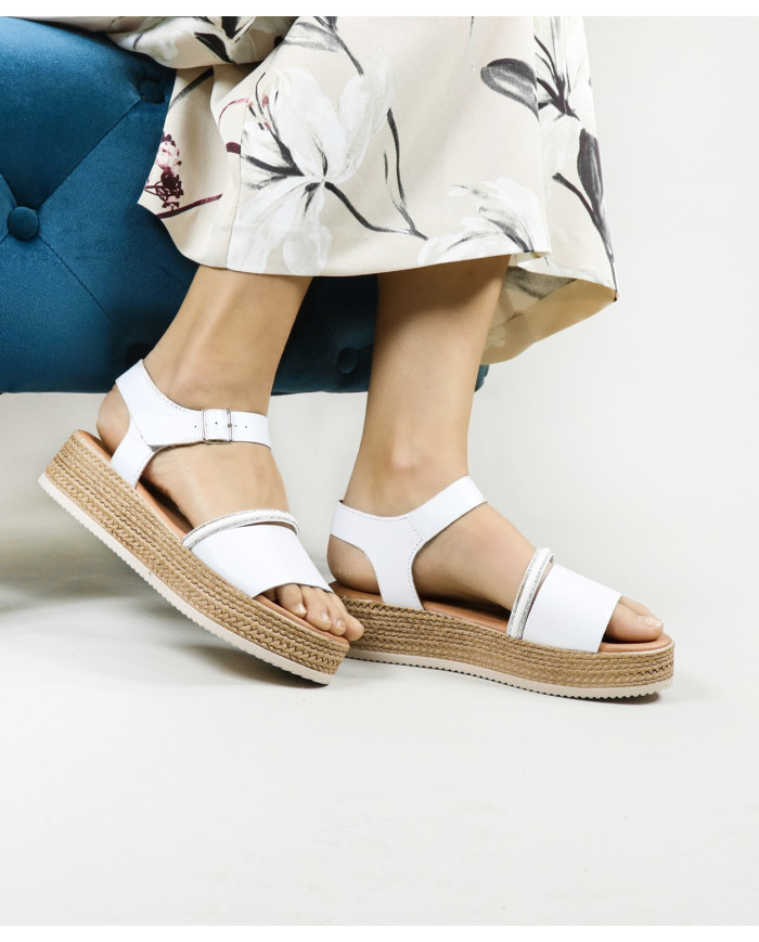 Sandalias de mujeres con decoración de rayas