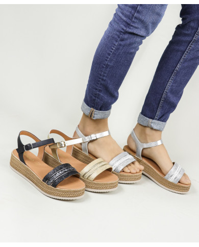 Sandalias de mujeres con decoración de rayas