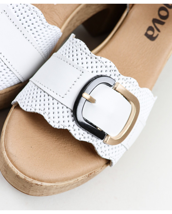 Sandalias de mujer Ginova con decoración de rayas