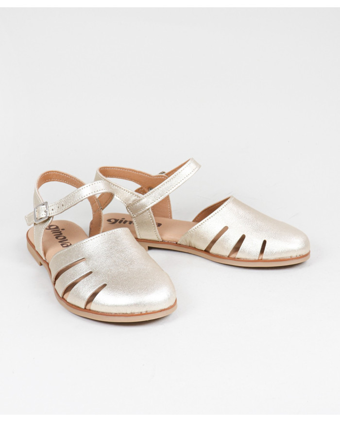 Women's Sandals Ginova Closed to the Front