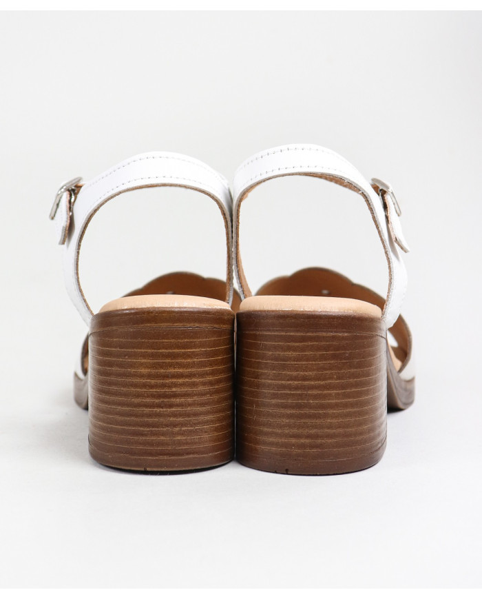 Ginova Women's Sandals with Strip Decorated