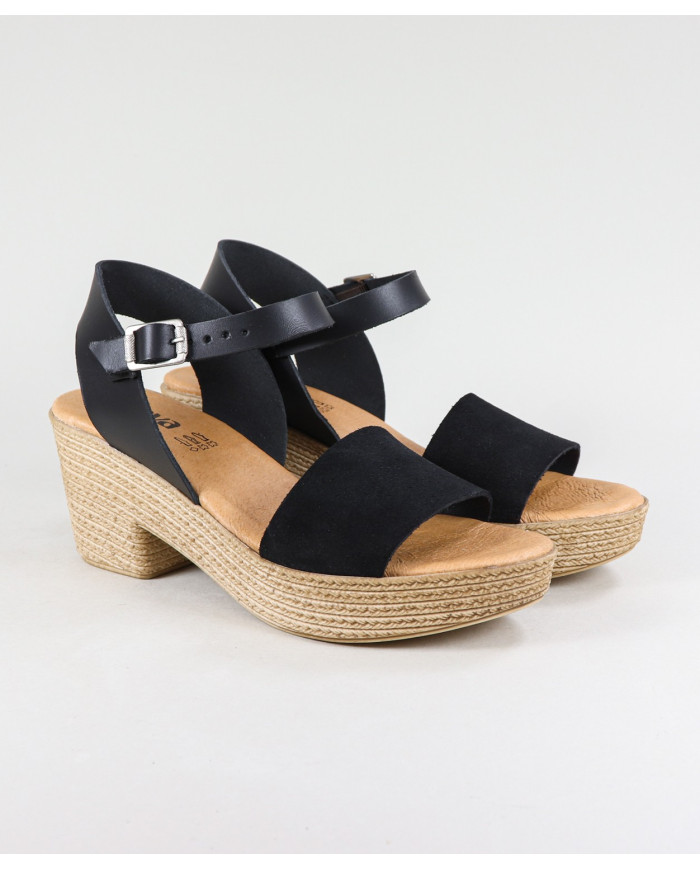 Women's Sandals of Middle Heel Ginova
