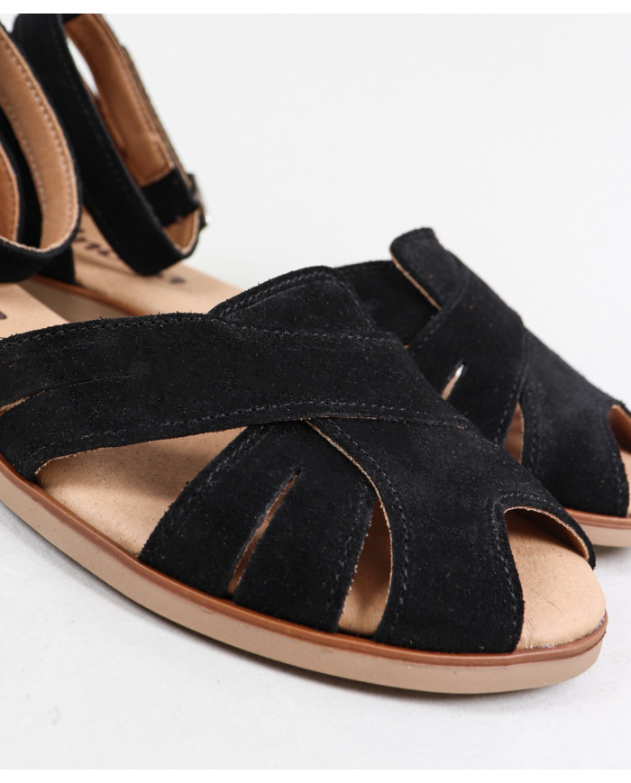 Ginova Women's Sandals with Strips