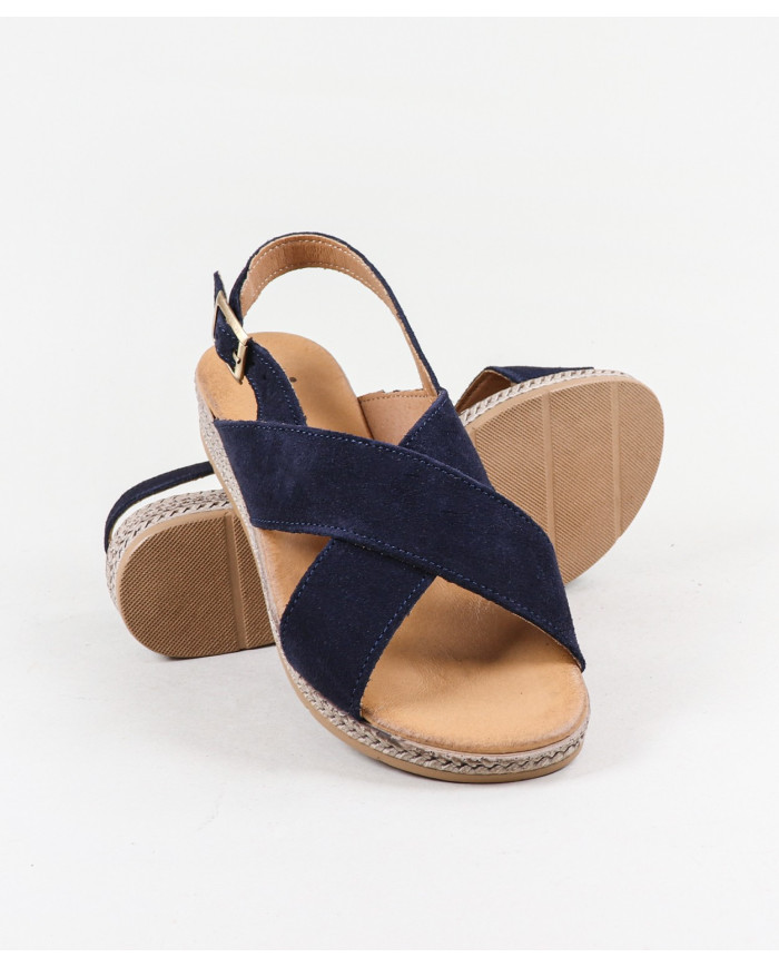 Ginova Women's Slippers with Cross Strips