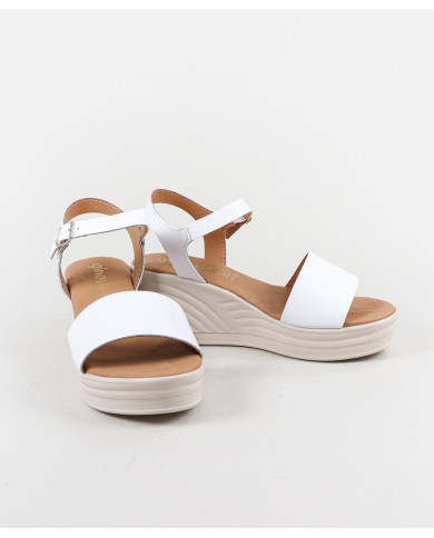 Ginova Women's Sandals in Cunha