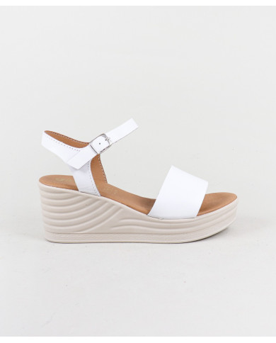 Ginova Women's Sandals in Cunha