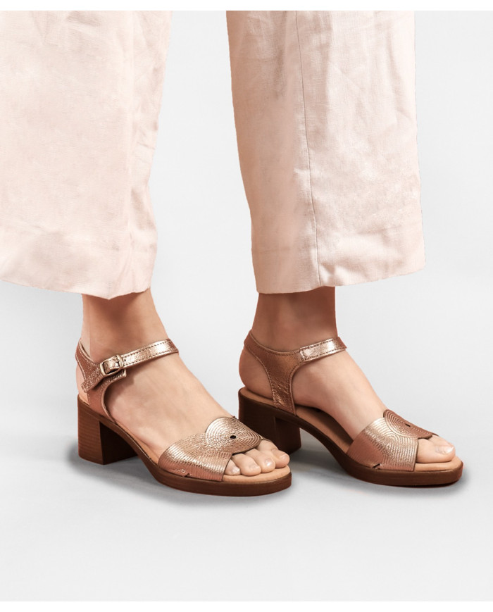 Sandalias de mujer Ginova con decoración de rayas