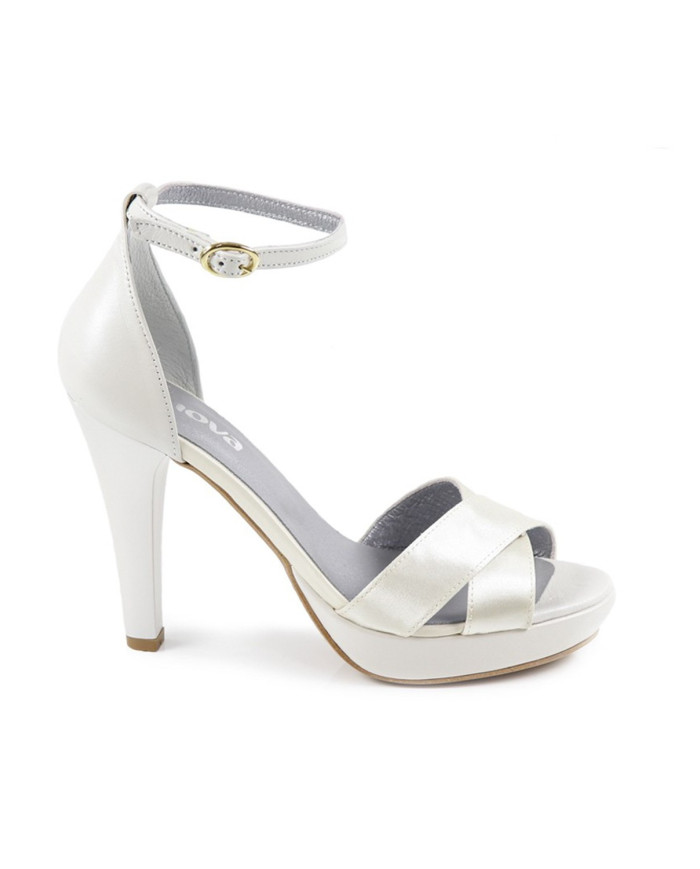 Sandálias Pérola de Senhora Ginova com Tira de Cetim