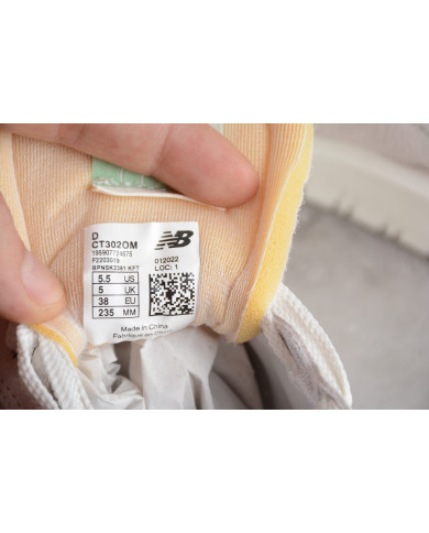 New Balance 302