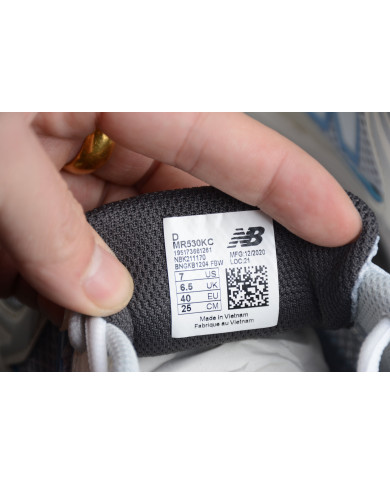 New Balance 530