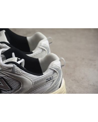 New Balance 530