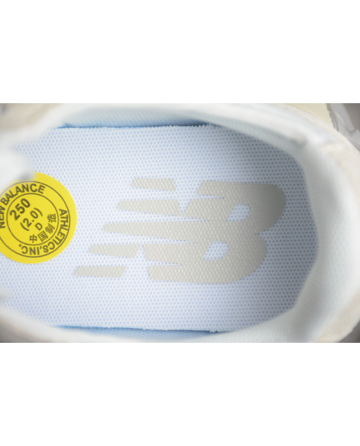 New Balance 327