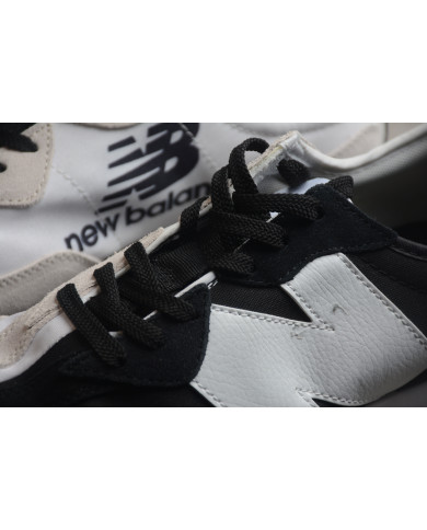 New Balance 327
