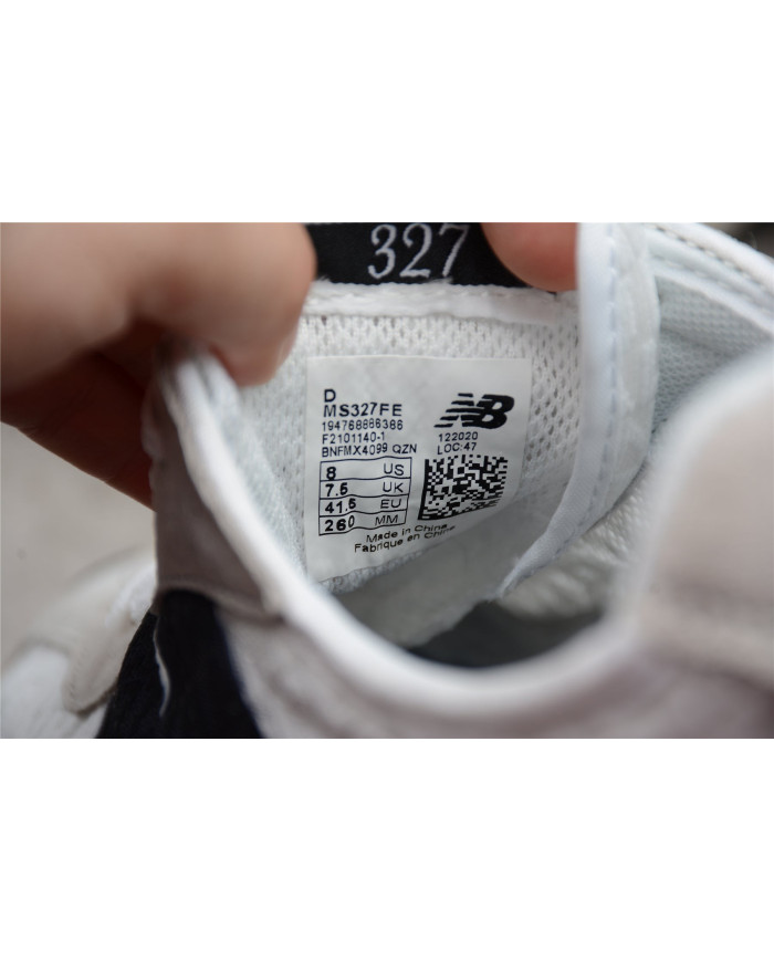 New Balance 327