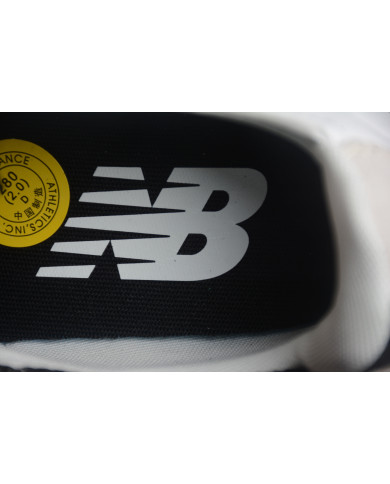 New Balance 327