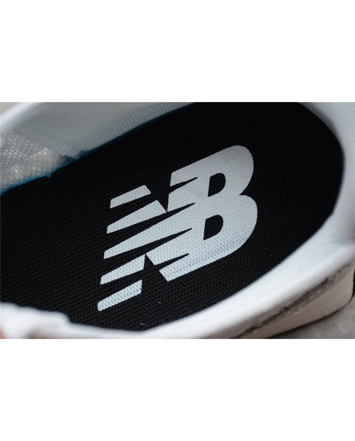 New Balance 327