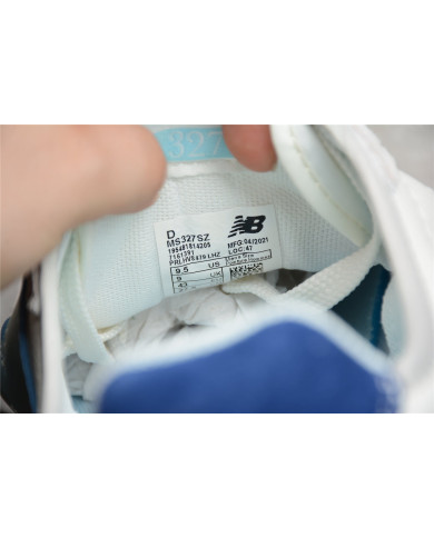 New Balance 327