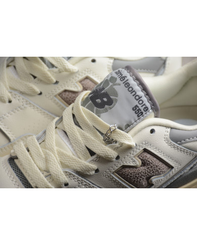 New Balance 550