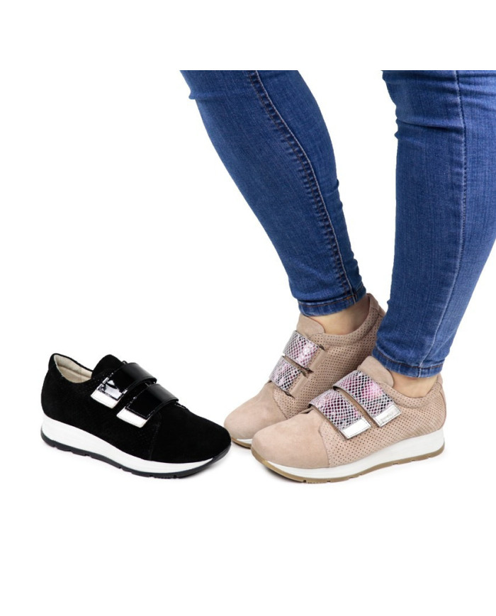 Sports Shoe of Lady Ginova with Velcro Clasp