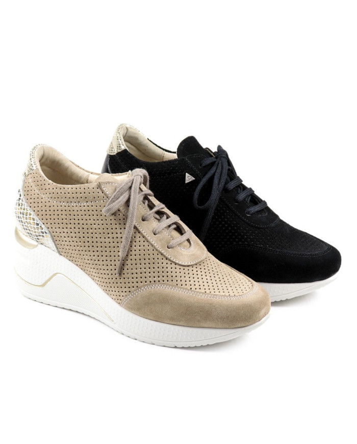 Ladies Sports Shoe with Wholesalers