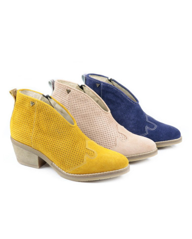 Botas de Senhora Ginova Perfuradas