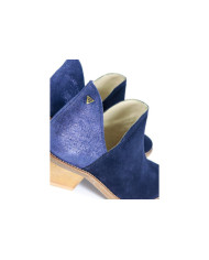 Blue Boots of Lady Ginova with Lateral Opening