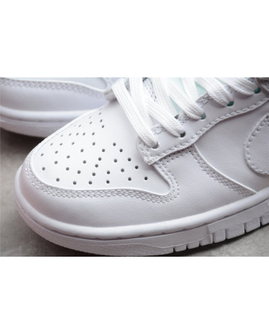 Nike Dunk Low  SB