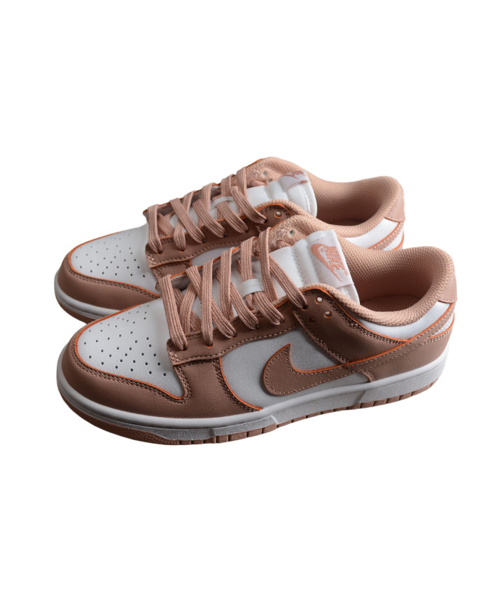 Nike Dunk Low  SB