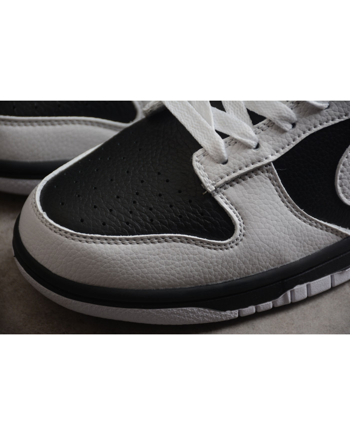 NIke Dunk Low "Reverse Panda"