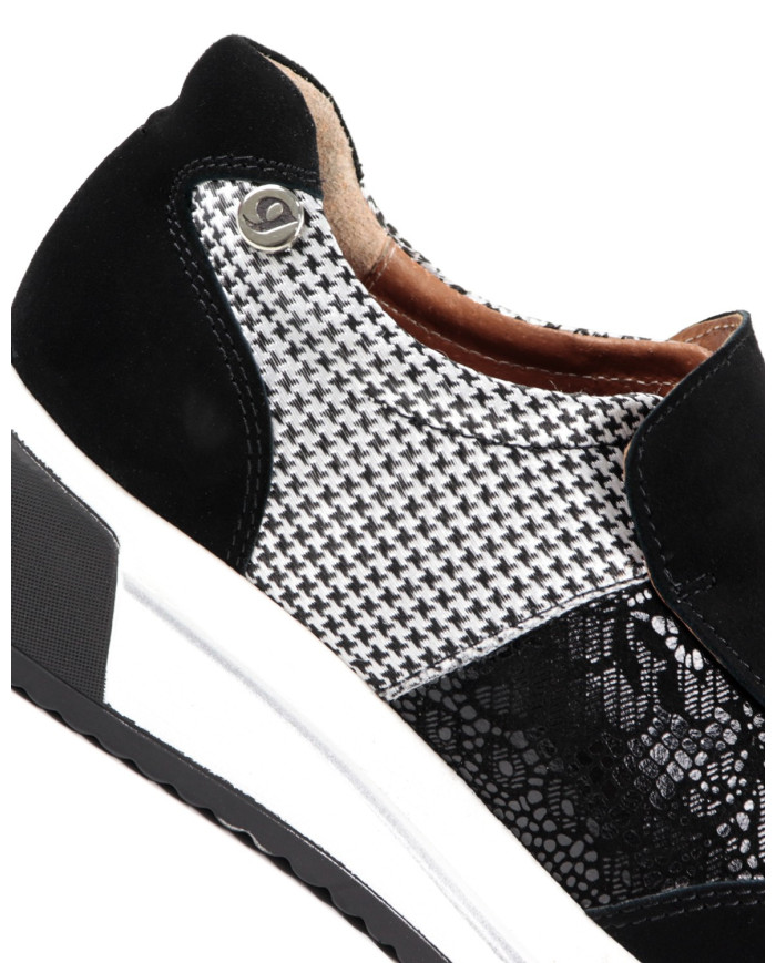 Sapatilhas Pretas de Mulher Ginova com Texturas