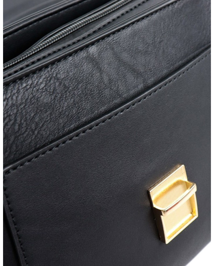 Black Hand Lady Bag with Texture in the Aba