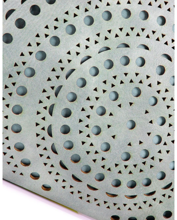 Clutch Verde Água de Senhora Perfurada