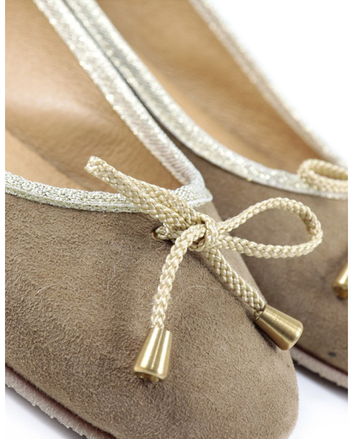 Sabrinas by Mrs. Ginova Taupe with Bright Rebordo